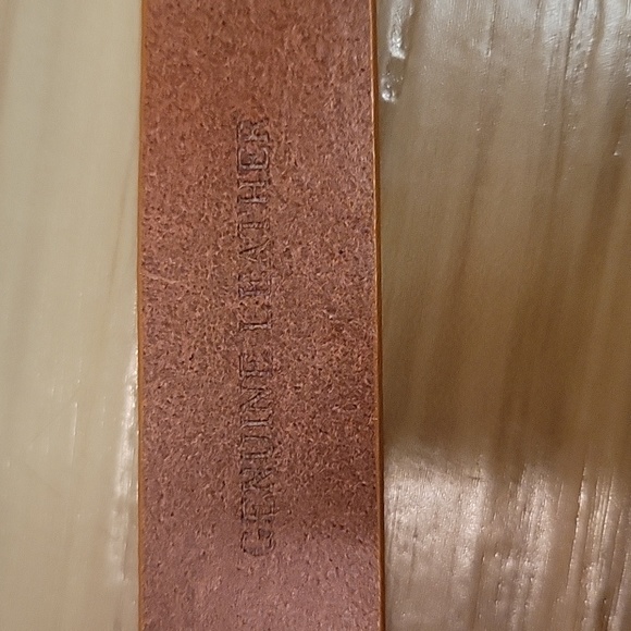 Guess Rhinestone Buckle & Camel Color Belt - Picture 13 of 16